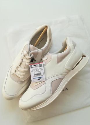 Кросівки zara
