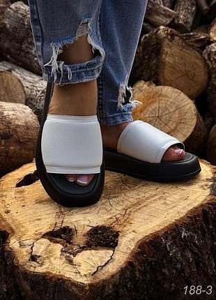 Білі шкіряні шльопанці 188-3 6