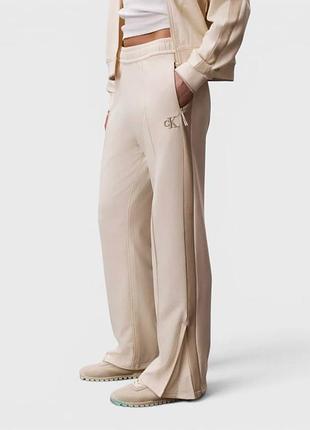 Костюм женский calvin klein 5