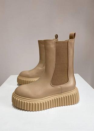 Челси беж