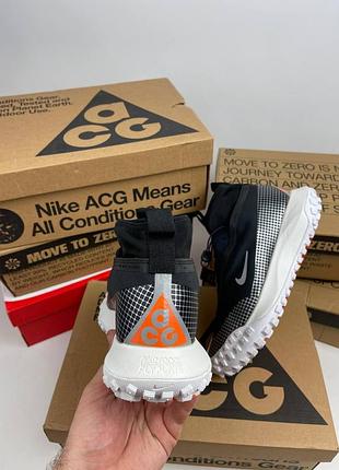 Nike acg mountain fly gore-tex 5