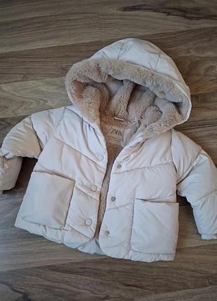 Детская бежевая демисезонная куртка-пуховик zara на девочку 9-12 месяцев