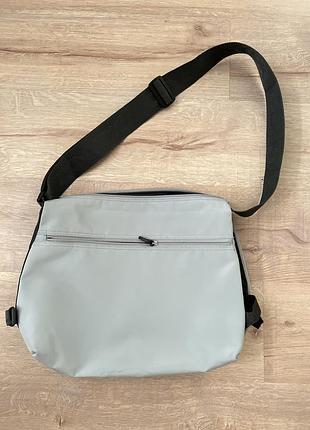 Містка велика сумка месенджер dkny. оригінал. 2