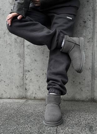 Ugg mini grey 3