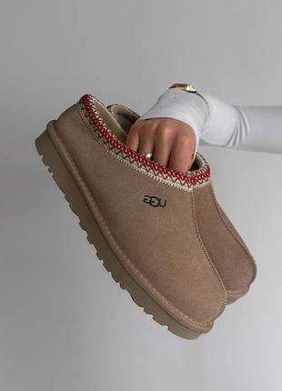 Ugg tasman ii low sand / dark cherry 7