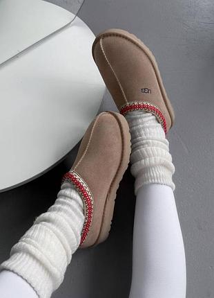 Ugg tasman ii low sand / dark cherry 6