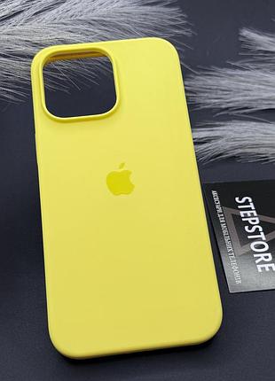 Чехол для iphone 15 pro max silicone case квадратный с микрофиброй закрытым низом силиконовый желтый (lemon)