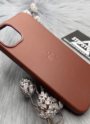 Чехол leather case с magsafe для iphone 14 plus кожаный с закрытым низом с анимацией коричневый (umber)