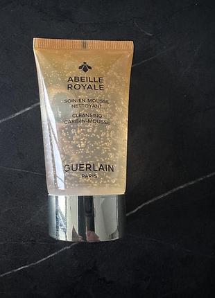 Очищувальний мус для обличчя guerlain abeille royale cleansing care-in-mousse, 40 мл