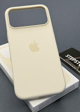 Чехол silicone case для iphone 17 pro max с magsafe без швов с закрытым низом с анимацией белый(vanilla)