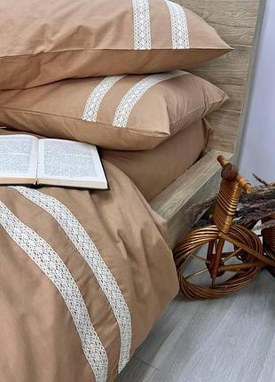 Постільна білизна з мереживом бязь gold luxe полуторний нав. 50х70 кава з молоком