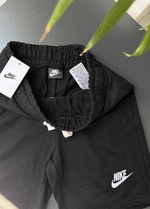 Щорти nike 4