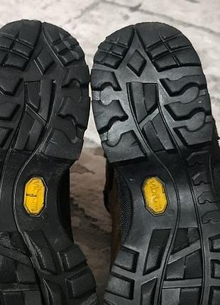 Черевики шкiра vibram - 42р 9