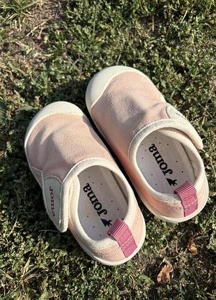 Крісівки для дівчинки joma barefoot