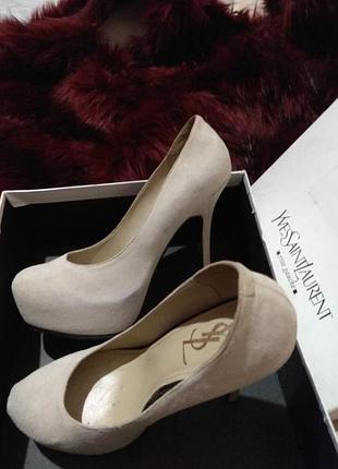 Yvessantlaurent белые туфли ysl 39,40