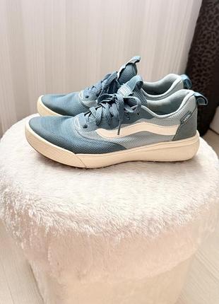 Жіночі кросівки vans