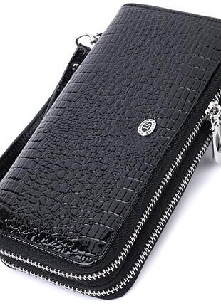 Стильный фактурный клатч на два отделения из лакированной натуральной кожи st leather 22693 черный