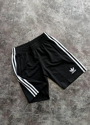 Шорти adidas чорний 2