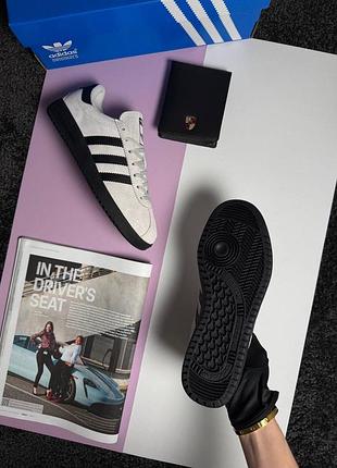 Женские кроссовки adidas bermuda pale grey black