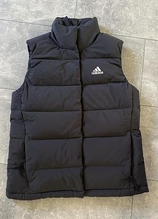 Продам желетку adidas