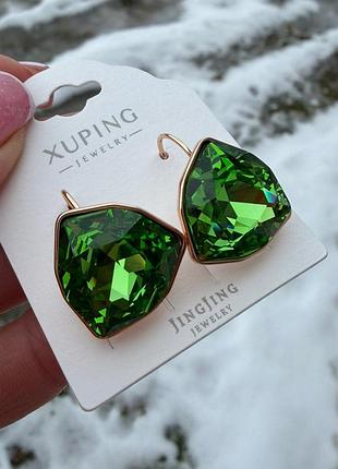 Серьги зеленый камень сваровски 2см xuping ювелирный сплав (18к цвет золота 585п) 322-006