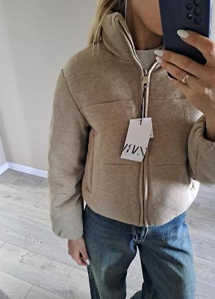 Коротка вязана куртка пуховик zara