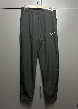 Спортивні штани nike плащівка