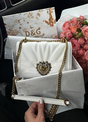 Dolce&gabbana medium devotion bag in white 4