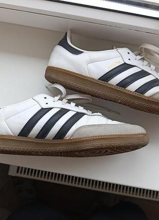 Кросівки adidas samba og у класичному забарвленні cloud white / core black / gum