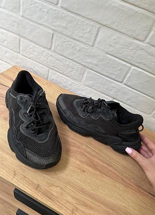 Кросівки adidas ozweego жіночі