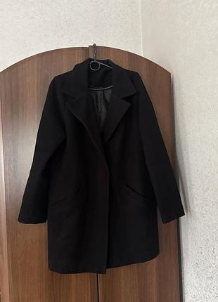 Продам классическое пальто черного цвета