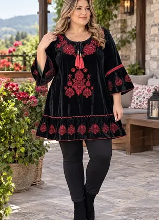 Туника с вышивкой,р52-54🖤🖤🖤
