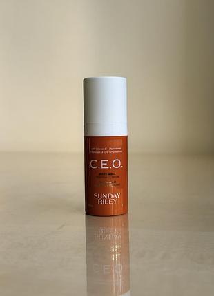 Серум з вітаміном с sunday riley c.e.o. 15% vitamin c brightening serum 8 мл для освітлення шкіри мініатюра
