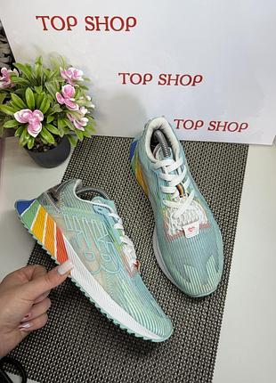 Оригінальні кросівки new balance