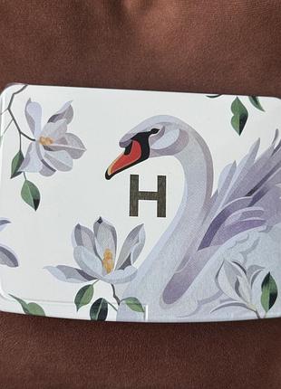 Палетка hourglass swan лебідь 3