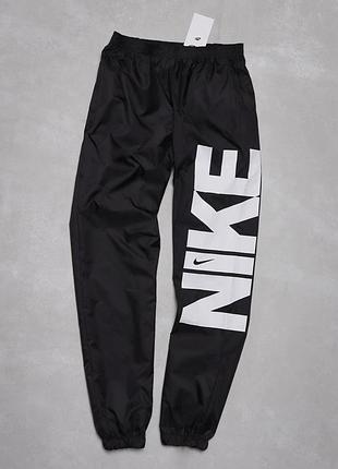 Мужские штаны nike черные найк из плащевки на резинке (b)