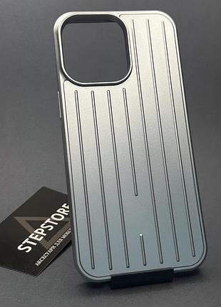 Чехол для iphone 15 pro max в стиле rimowa, противоударный защитный чехол-накладка с рельефными полосами матовый серебристый без лого