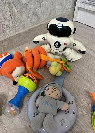 Іграшки для немовлят 8