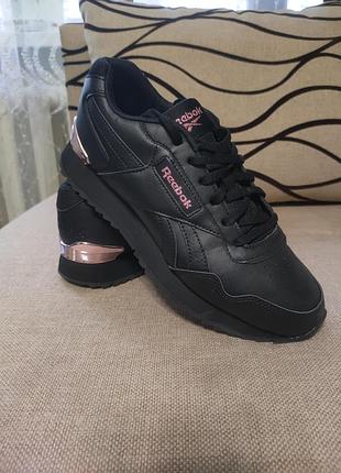 Кросівки reebok(не оригінал,) 39 розмір