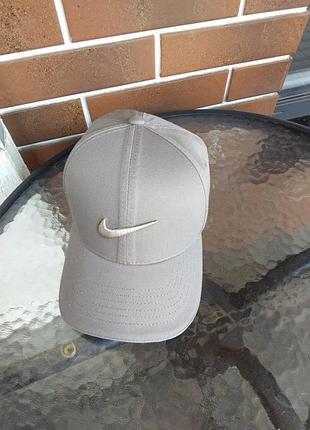 Бейсболка nike (оливково-сіра / хакі), розмір m