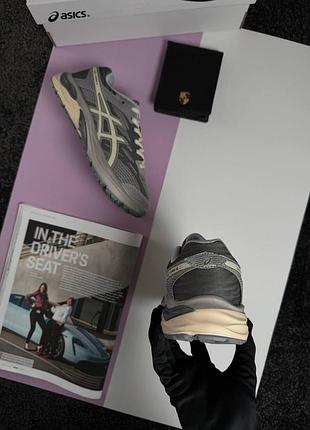 Жіночі кросівки asics gel-flux 4 grey beige
