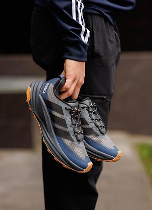 Terrex freehiker 3 low gore-tex shadow navy 2