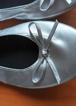 Серебристые чешки, балетки, стелька 23,5. 2