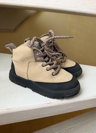 Черевики zara 25 р