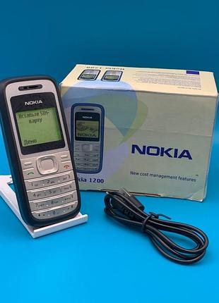 Продається раритетний мобільний телефон nokia 1200 у колекційному стані.