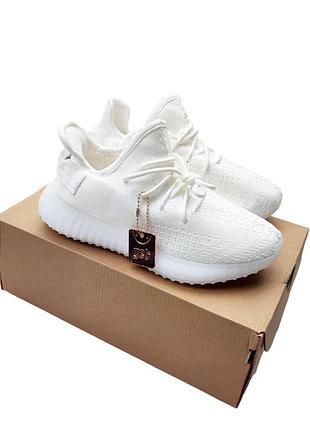 Женские кроссовки yeezy boost 350 v2 белые