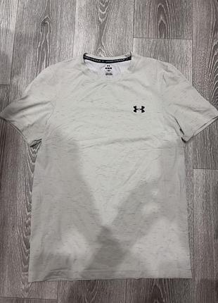 Футболка under armour , у бежевому кольорі , в розмірі м