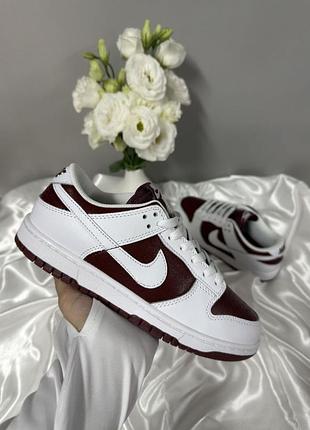 Жіночі кросівки nike sb dunk white bordo