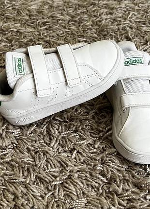 Кросівки adidas 26 розміру 2