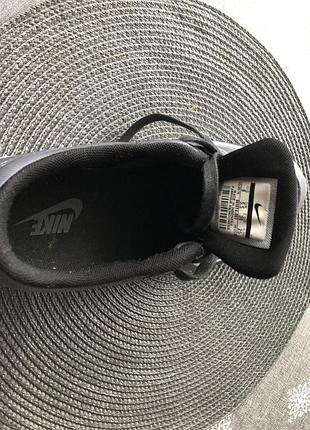 Жіночі кросівки nike 4